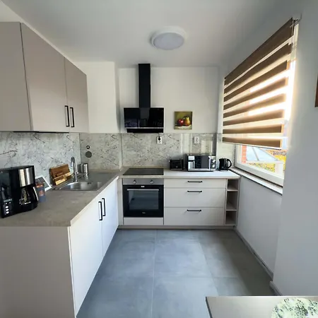 Апартаменты Ruhiges Saniertes Bei Hamburg Parkplatz Balkon Wlan Райнбек