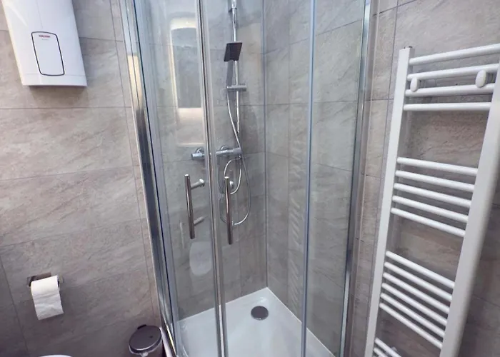 Appartement Ruhiges Saniertes Bei Hamburg Parkplatz Balkon Wlan *