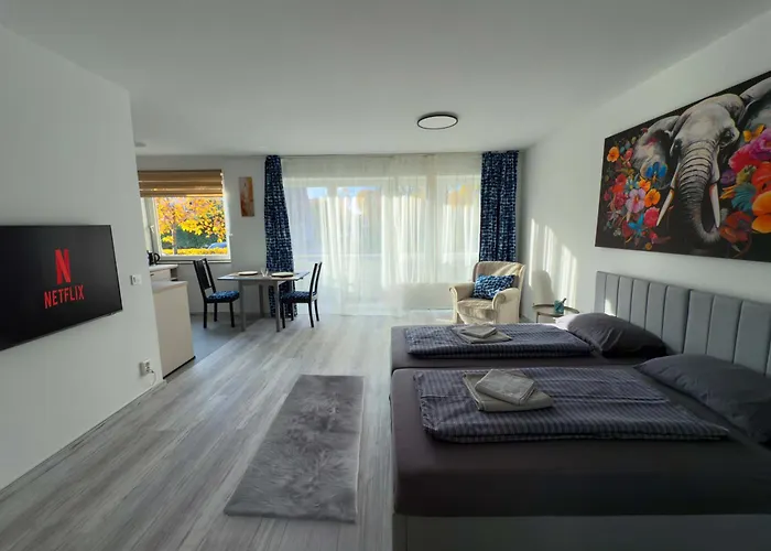 Ruhiges Saniertes Bei Hamburg Parkplatz Balkon Wlan * Reinbek